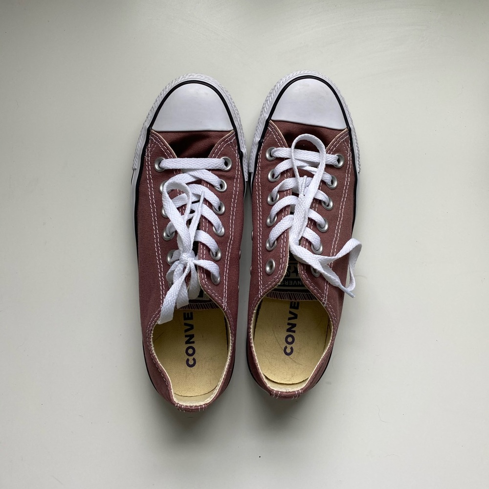 Mauve Converse Sneakers